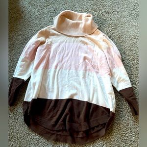 Women’s size 2x Ryan Wilde cowl neck sweater